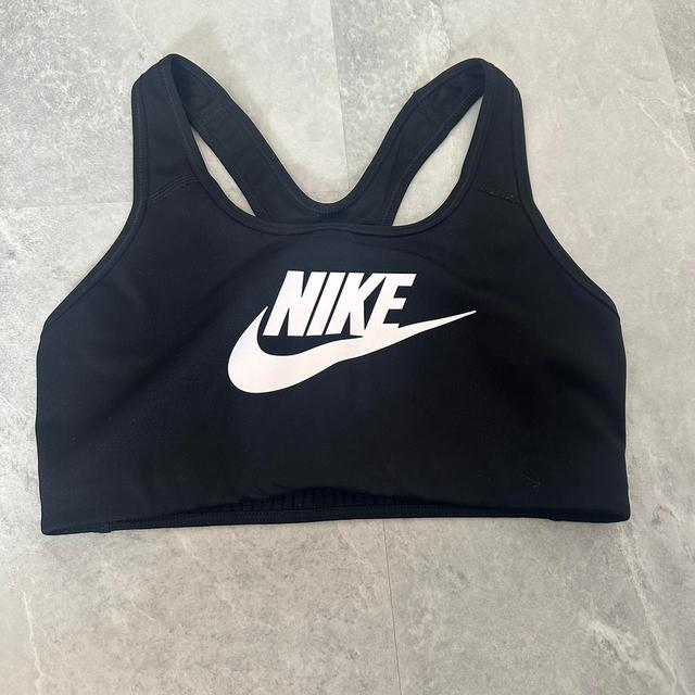 Nike Women's Crop top - Black - M on Productcaster.