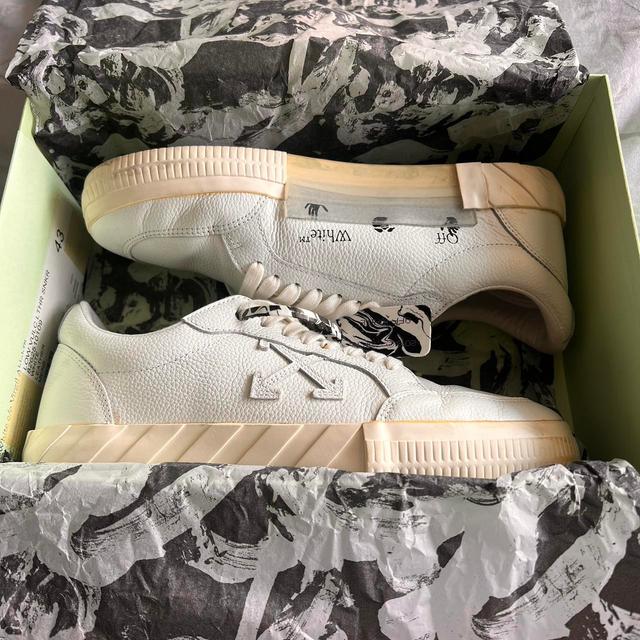 Off-White Men's Trainers - White - UK 9 on Productcaster.