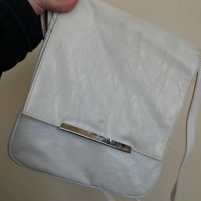 Gucci Women's Crossbody bags - White/Silver on Productcaster.