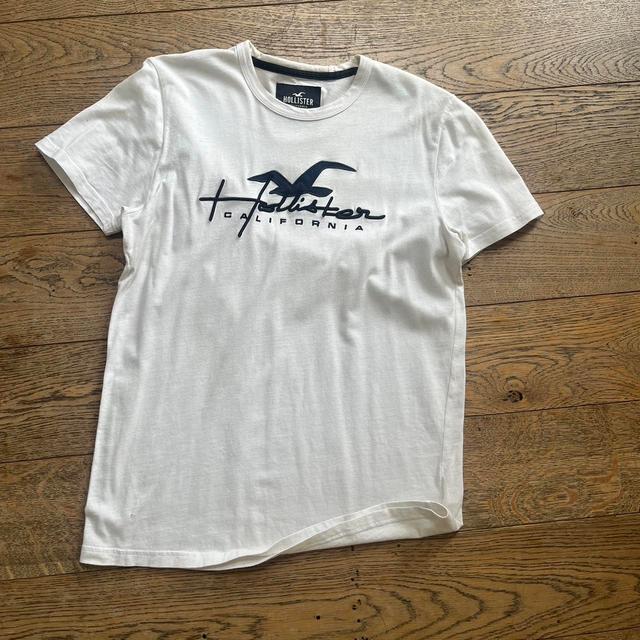 Hollister Co. Men's T-shirt - White - M on Productcaster.