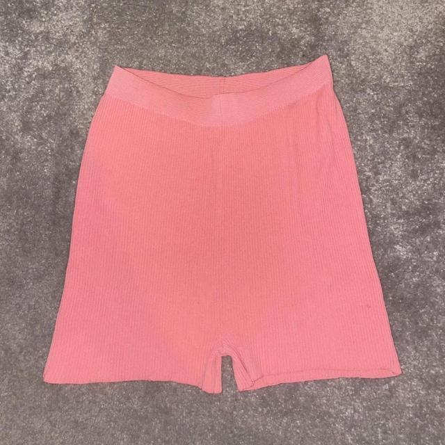 Zara Women's Shorts - Pink - M on Productcaster.