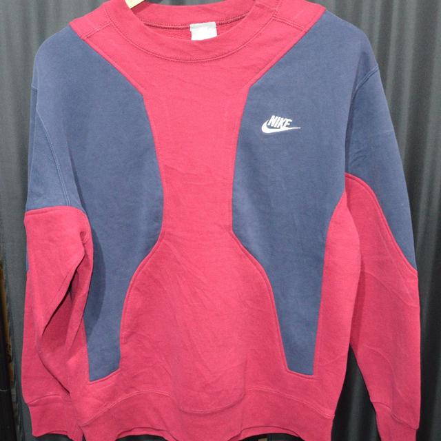 Nike Men's Sweatshirt - Black/Burgundy - M on Productcaster.