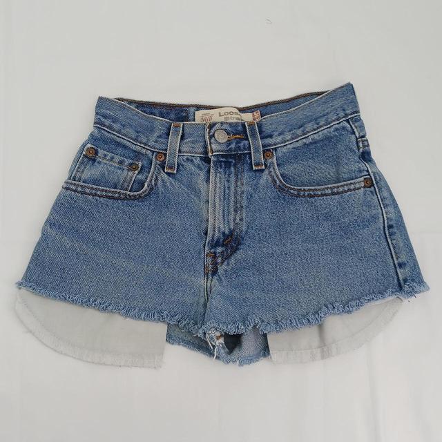 Levi's Women's Shorts - Blue - XS on Productcaster.