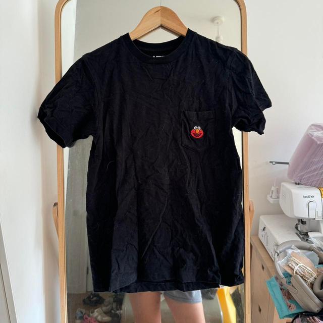 UNIQLO Women's T-shirt - Black - S on Productcaster.