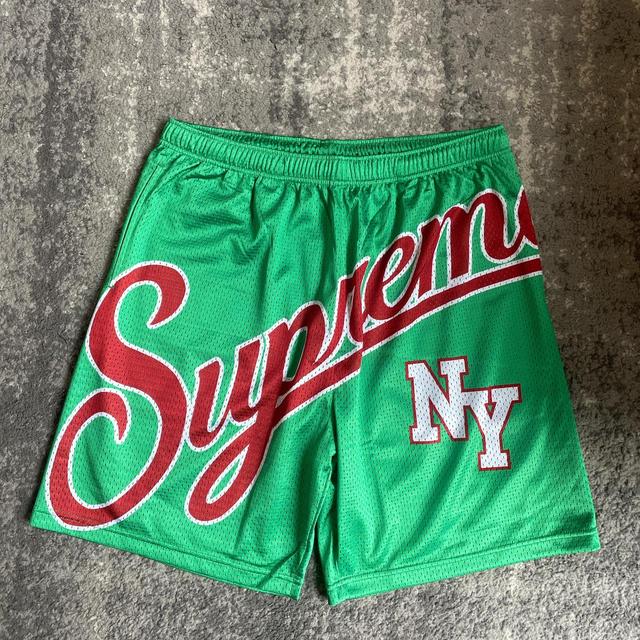 Supreme Men's Shorts - Green/Red - M on Productcaster.