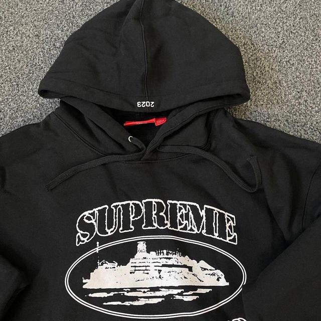 Supreme Men's Hoodie - Black - M on Productcaster.