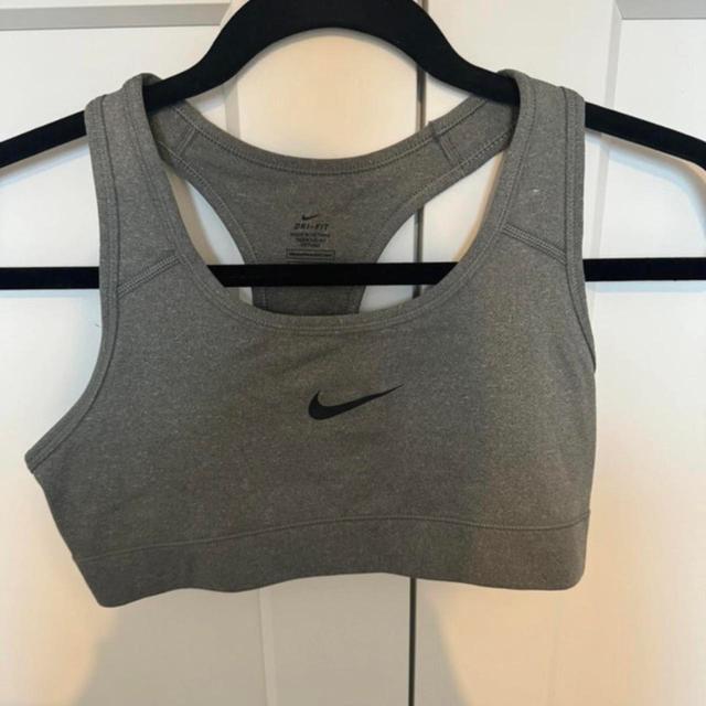 Nike Women's Top - Grey - 8 on Productcaster.