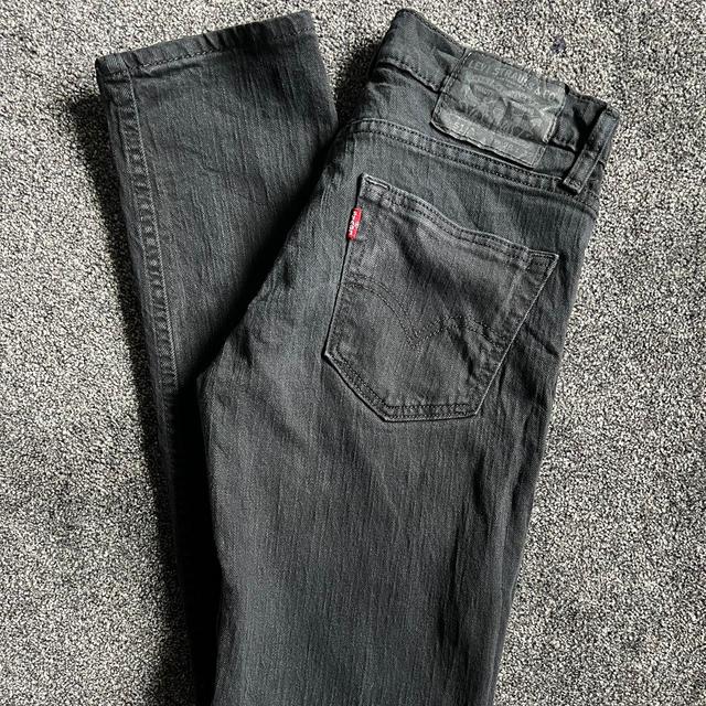 Levi's Women's Slim Jeans - Black - 28" on Productcaster.