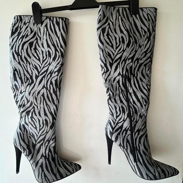 Women's Knee high Boots - Silver/Black - UK 6.5 on Productcaster.