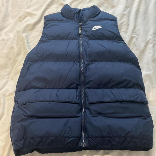 Nike Men's Gilet - Navy - XXS on Productcaster.