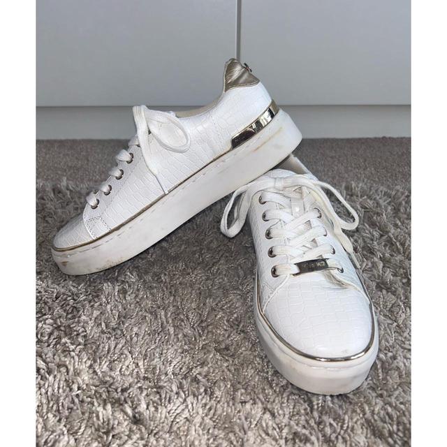 Kurt Geiger Women's Trainers - White/Gold - UK 5.5 on Productcaster.