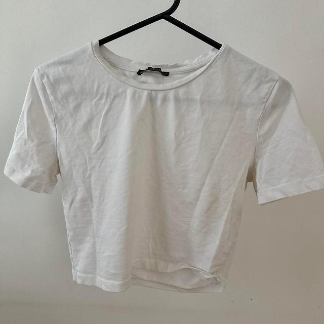 Zara Women's Crop top - White - S on Productcaster.