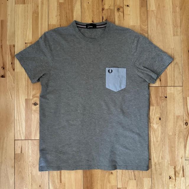 Fred Perry Men's T-shirt - Grey - L on Productcaster.