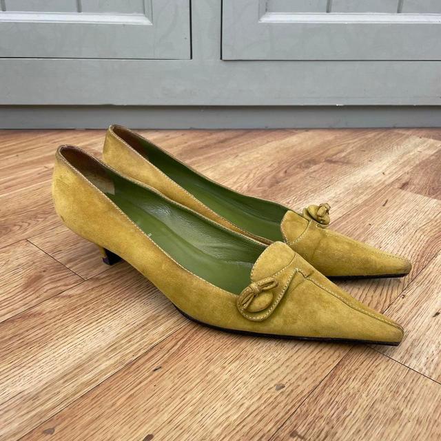 Prada Women's Courts - Green/Yellow - UK 5.5 on Productcaster.