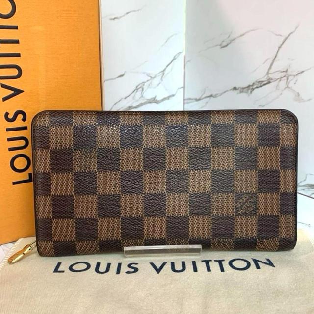 Louis Vuitton Women's Wallet - Brown on Productcaster.