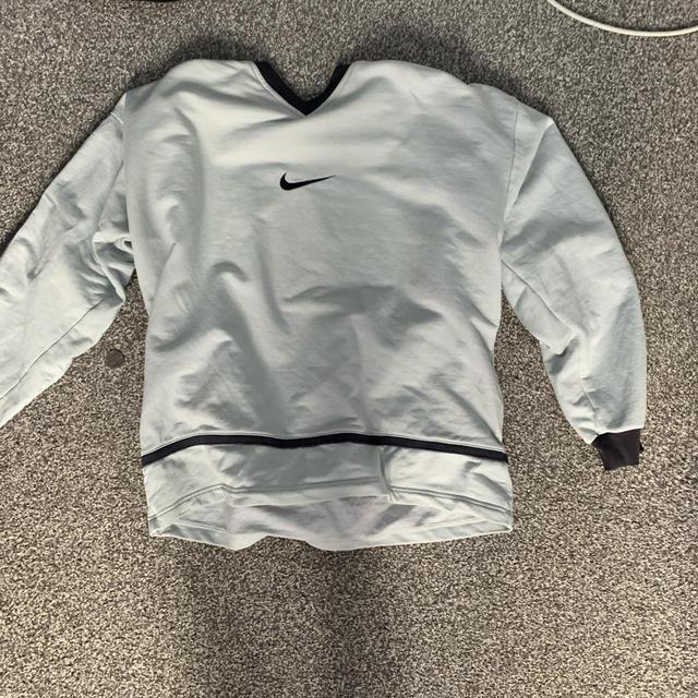 Nike Men's Jumper - Grey - L on Productcaster.