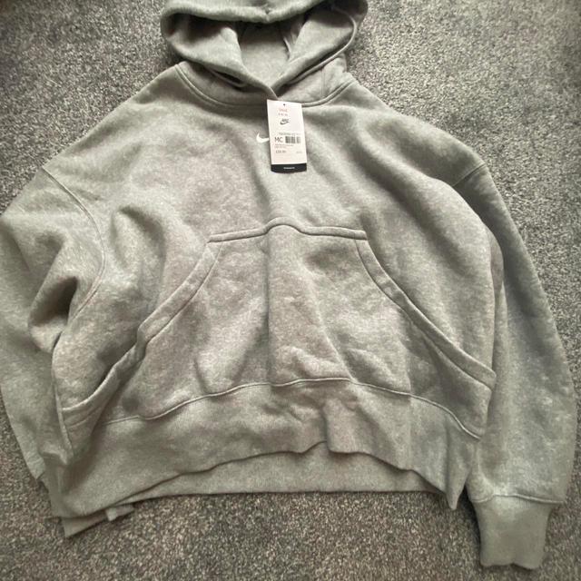 Nike Women's Hoodie - Grey - 8 on Productcaster.