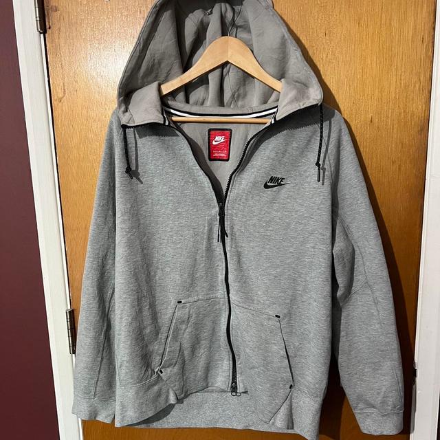 Nike Men's Hoodie - Grey - L on Productcaster.