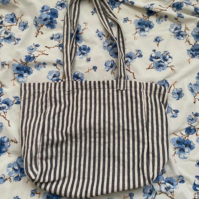 Vintage Women's Beach bags - Blue/White on Productcaster.