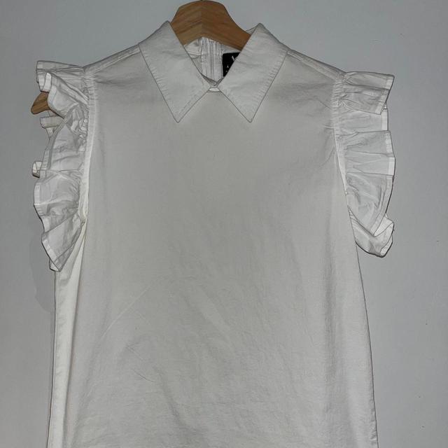 Women's Shirt - White - M on Productcaster.