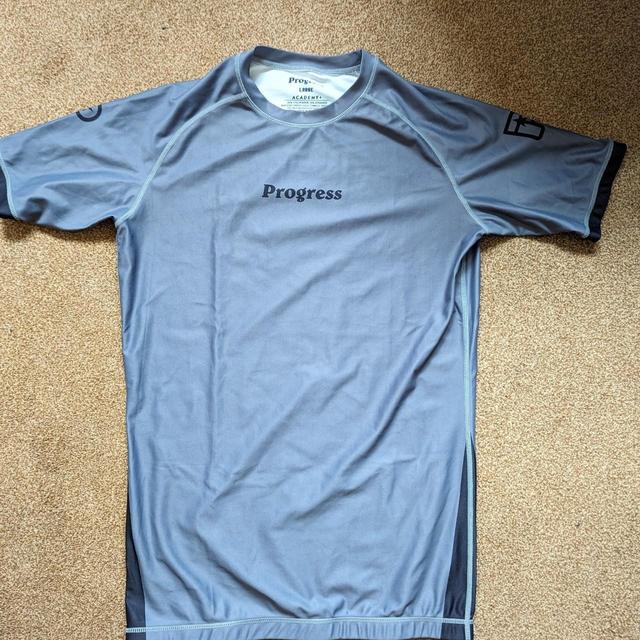 Men's T-shirt - Grey - L on Productcaster.