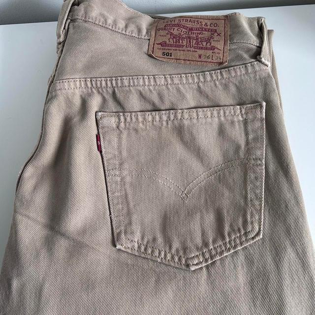 Levi's Men's Jeans - Cream - 36" on Productcaster.