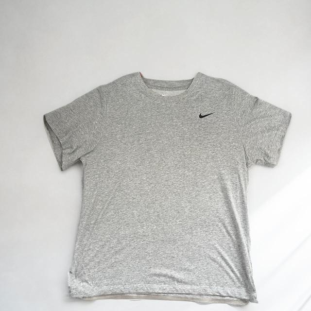 Nike Men's T-shirt - Grey - L on Productcaster.