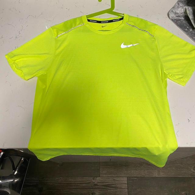 Nike Men's T-shirt - Green - M on Productcaster.