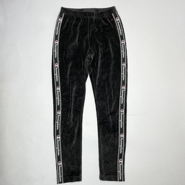 Champion Women's Sweatpants - Black - M on Productcaster.