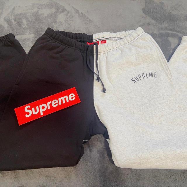 Supreme Men's Sweatpants - Grey/Black - S on Productcaster.