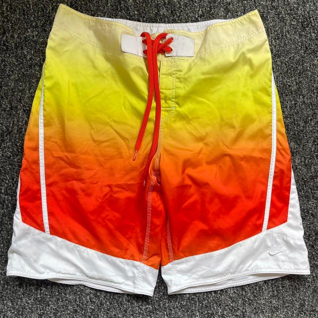 Nike Men's Shorts - Multi - L on Productcaster.