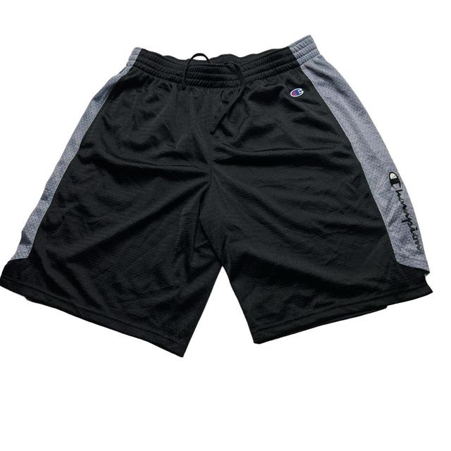 Champion Men's Shorts - Black/Grey - L on Productcaster.