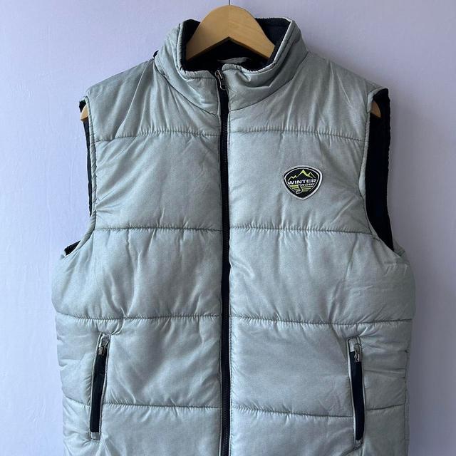 Men's Gilet - Grey/Silver - M on Productcaster.