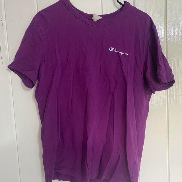 Champion Men's T-shirt - Purple - M on Productcaster.