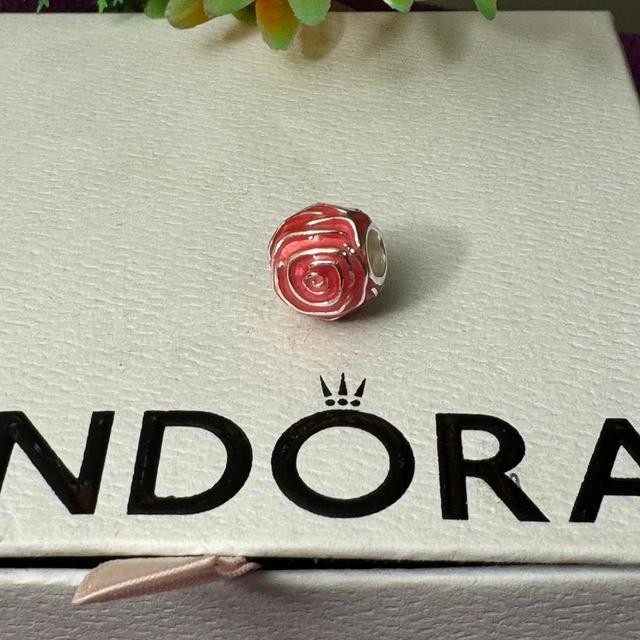 PANDORA Women's Bracelet - Pink on Productcaster.