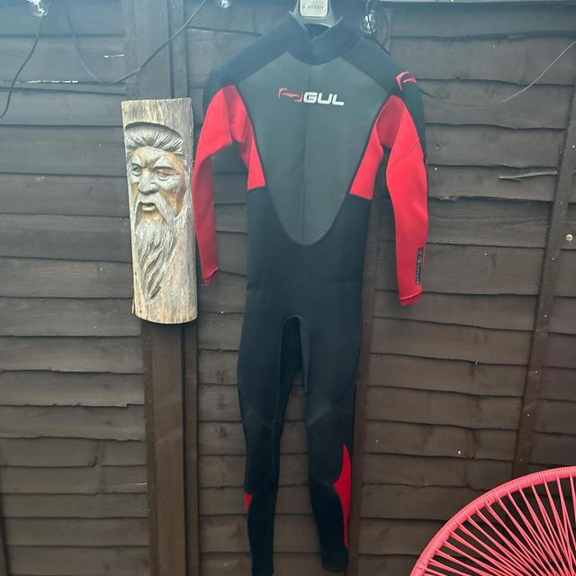 Gul Water sport - Black/Red on Productcaster.