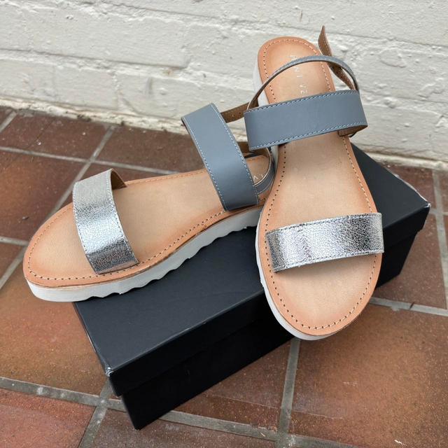 Mint Velvet Women's Sandals - Silver/Grey - UK 8 on Productcaster.