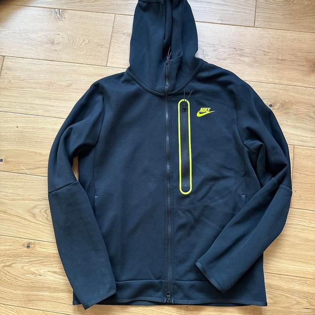 Nike Men's Hoodie - Black - M on Productcaster.