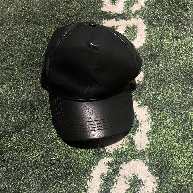 River Island Men's Caps - Black on Productcaster.