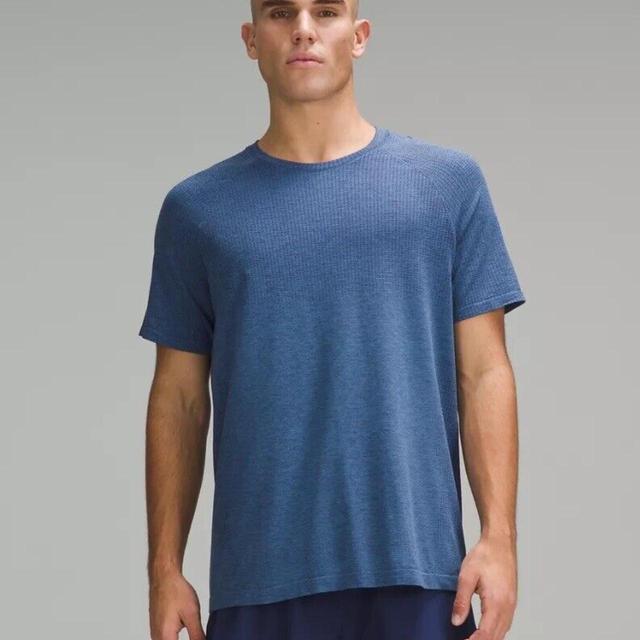 Lululemon Men's T-shirt - Blue - S on Productcaster.