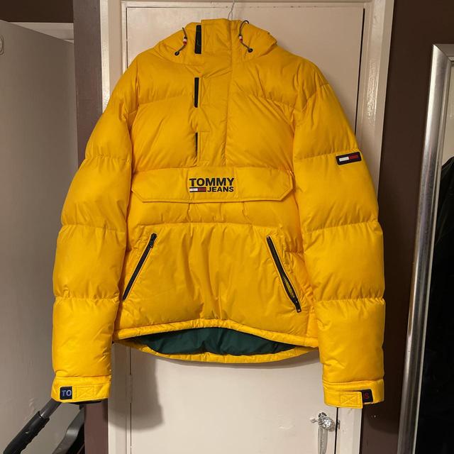 Tommy Hilfiger Men's Puffer Jacket - Yellow - XS on Productcaster.