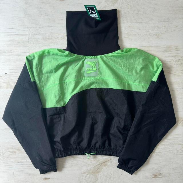 Puma Women's Jumper - Black/Green - 6 on Productcaster.