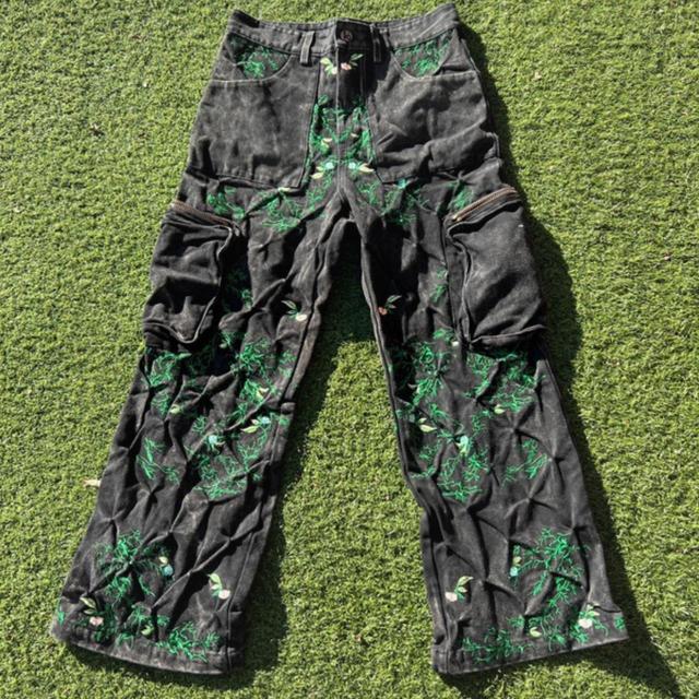 Reclaimed Vintage Men's Embroidered Jeans - Black/Green - 30" on Productcaster.