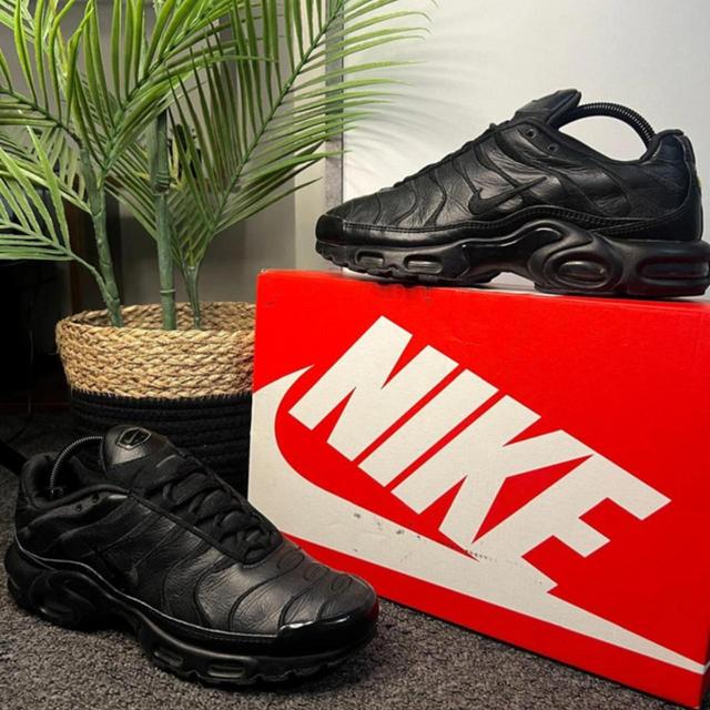 Nike Men's Trainers - Black - UK 7.5 on Productcaster.