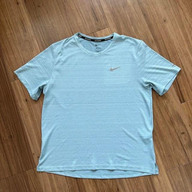 Nike Men's T-shirt - Blue - M on Productcaster.