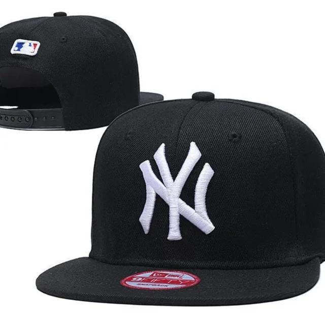 New Era Men's Caps - Black on Productcaster.