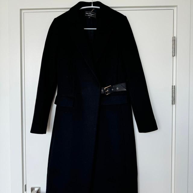 Salvatore Ferragamo Women's Cashmere Coat - Black - UK 8 on Productcaster.