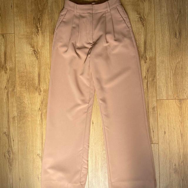 Abercrombie & Fitch Women's Trousers - Tan - 25" on Productcaster.