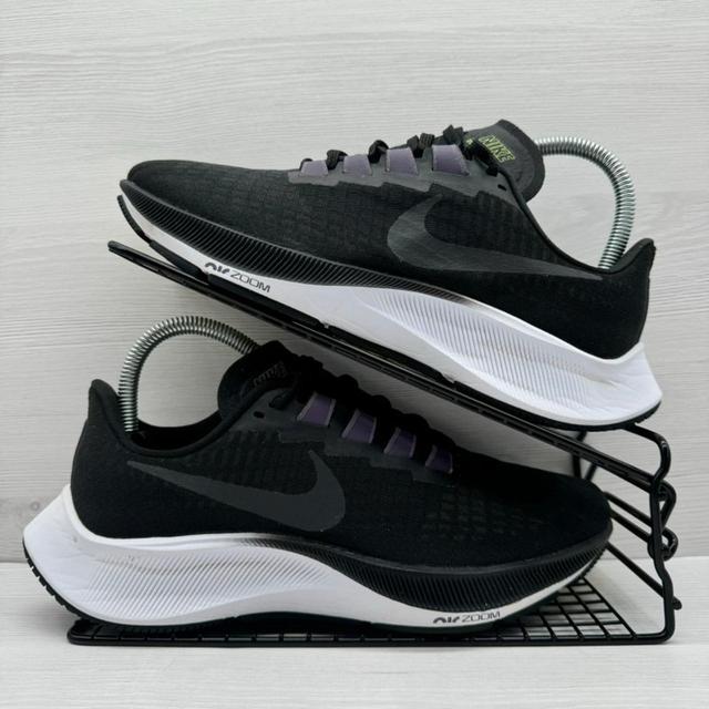 Nike Men's Trainers - Black - UK 7.5 on Productcaster.