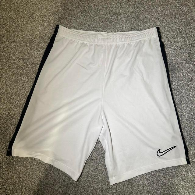 Nike Kids' Shorts - White on Productcaster.